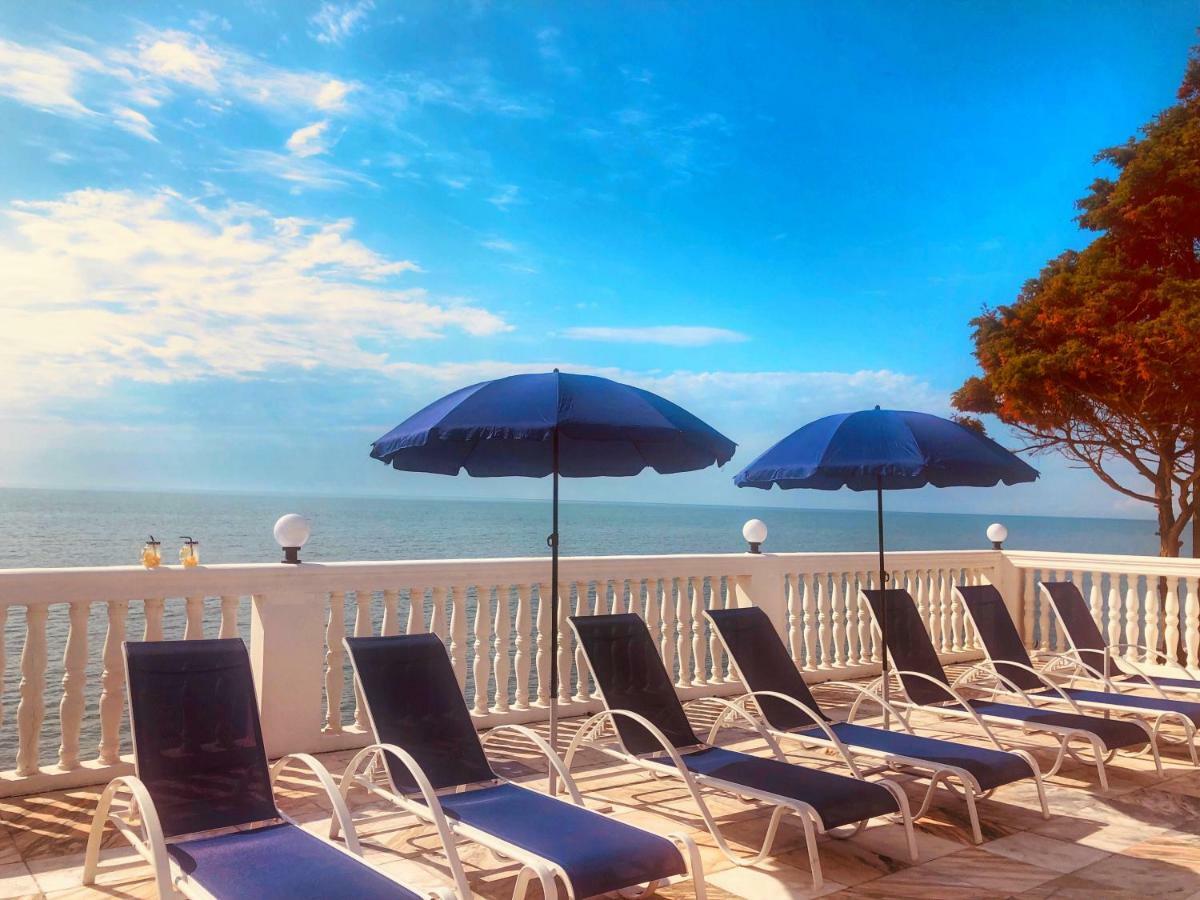 Hotel Tramonto Chakvi Bagian luar foto